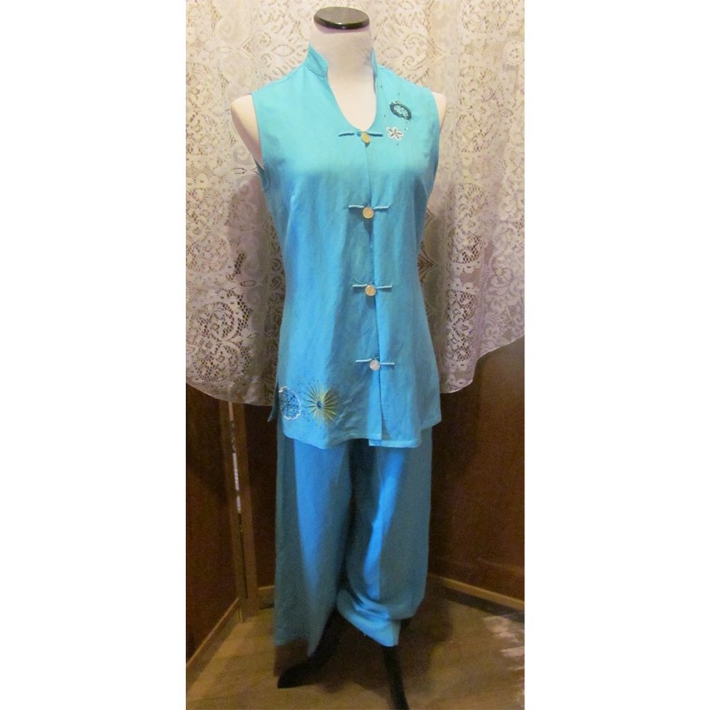 Vintage Jennifer Eden Sky Blue Nacre Buttons & Embroidered Tunic/Pants S6 w/Tags